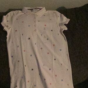 I’m selling a Tommy Hilfiger dress